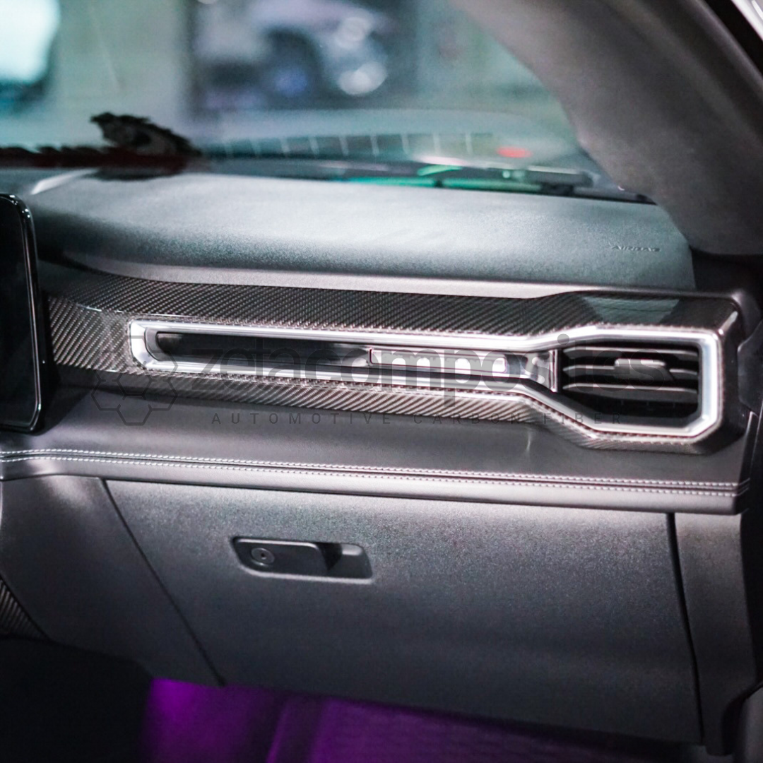 s650 mustang carbon fiber dash