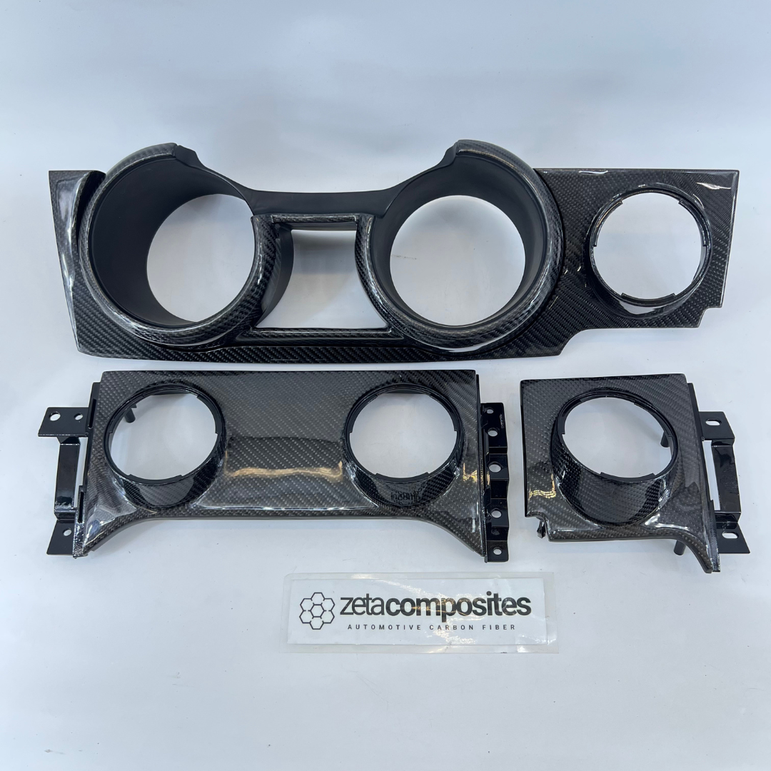 Carbon Fiber Direct Replacement Dash for Mustang (2005'-2009')
