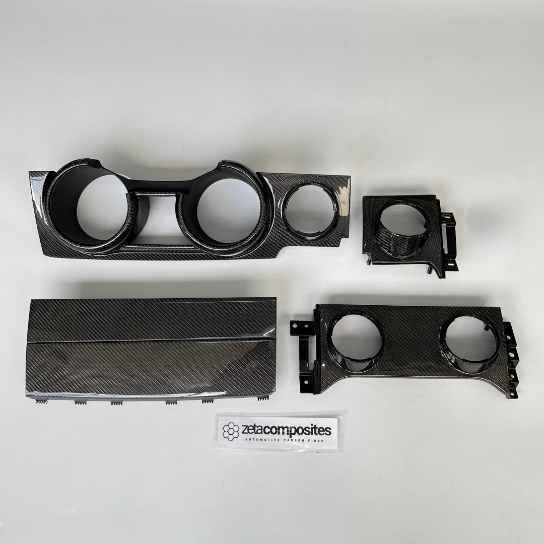 Carbon Fiber Direct Replacement Dash for Mustang (2005'-2009')