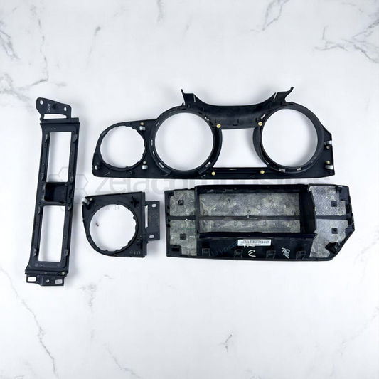 Carbon Fiber Direct Replacement Dash for 2010-2014 Mustang