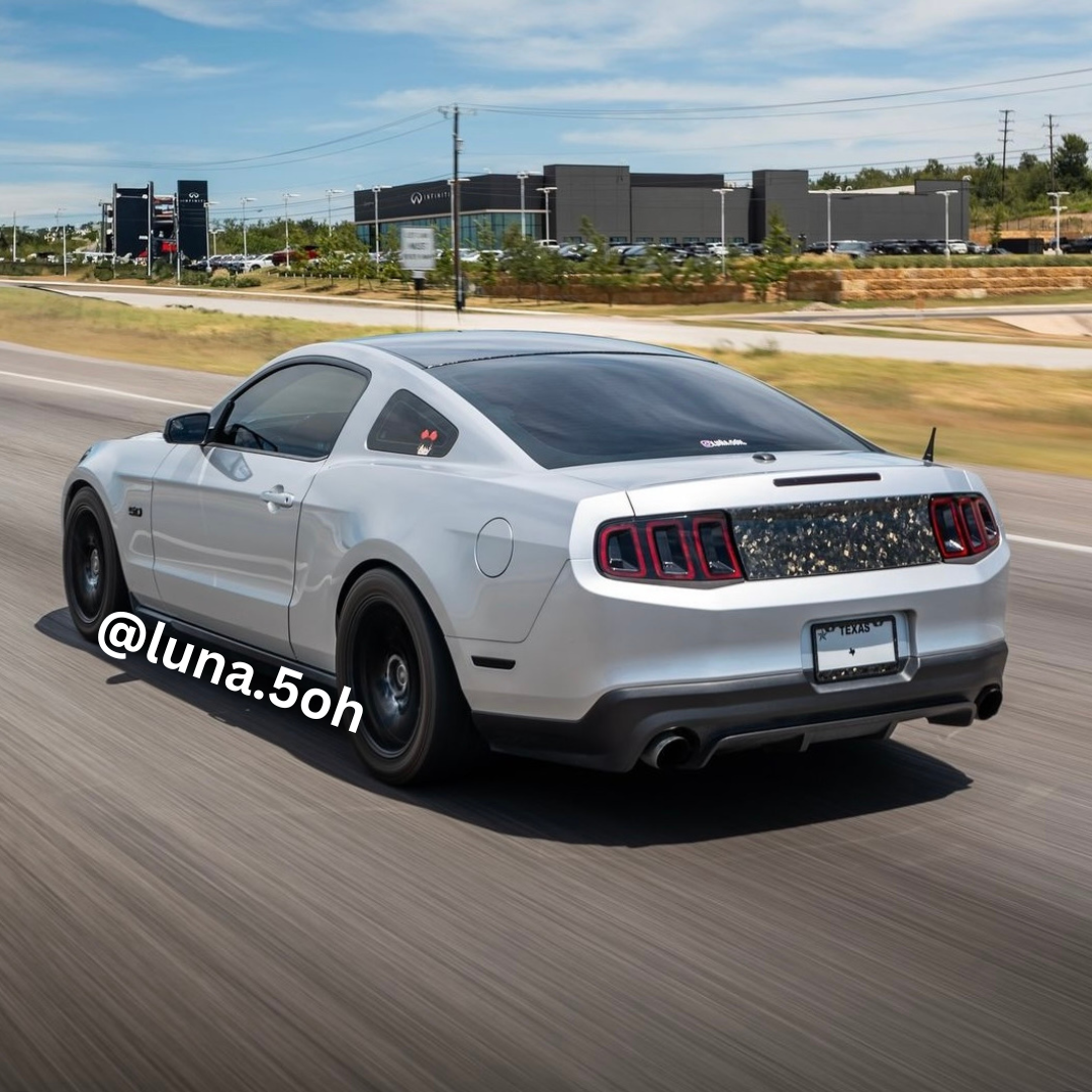 Daniel Carpenter Gloss Black Fender Emblem For 2011-2014 Mustang GT 5.0 Liter – With Red Dot, Side Panel Logo