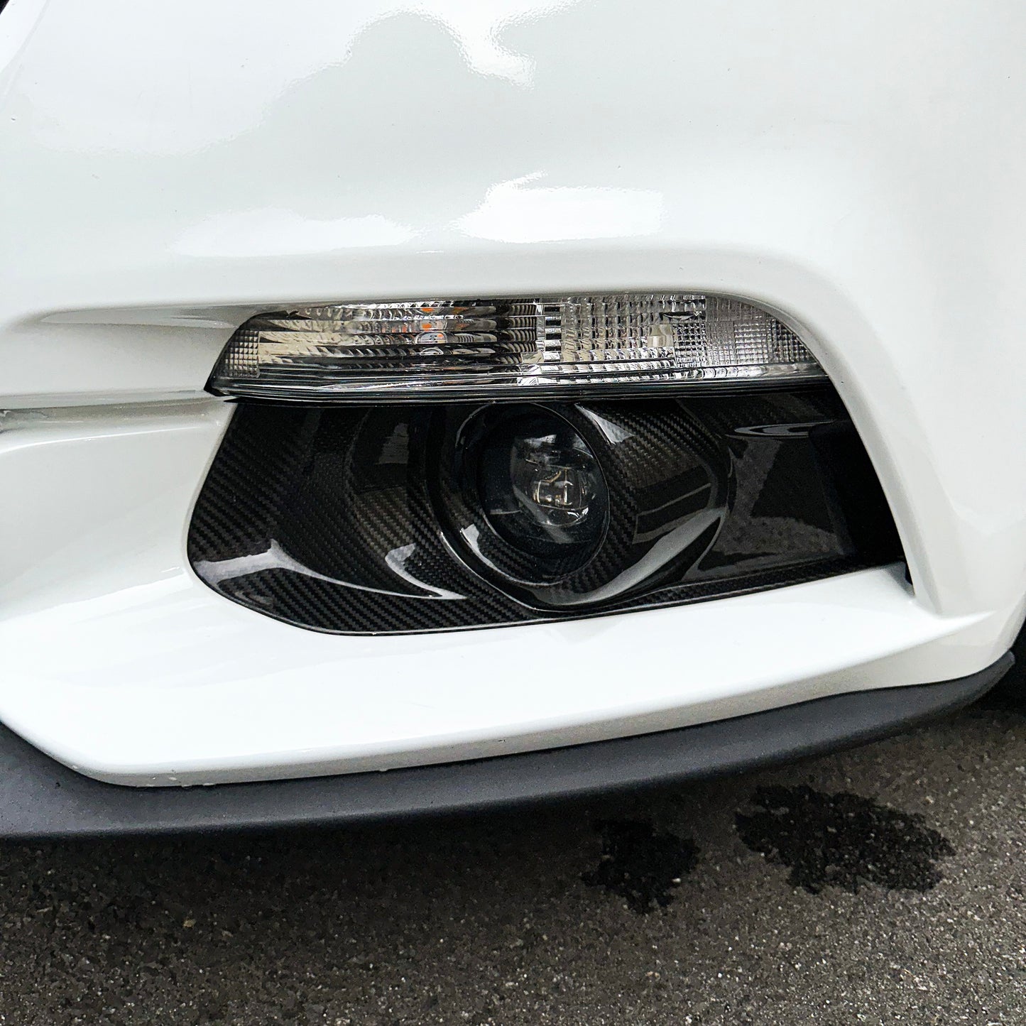 2015-2017 Mustang Carbon Fiber Fog Light Bezel Inserts